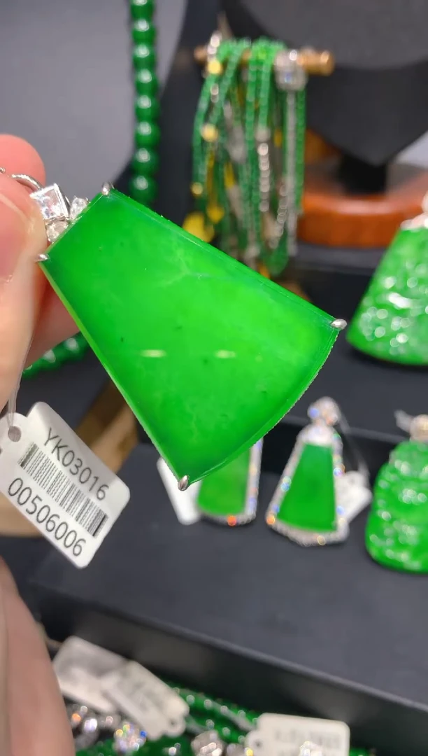 颈饰银S925镶嵌翡翠20一季