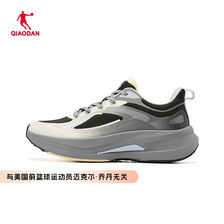 【流光5.0】防风防雨防泼水轻质缓震耐磨秋冬女中考800米跑步鞋女