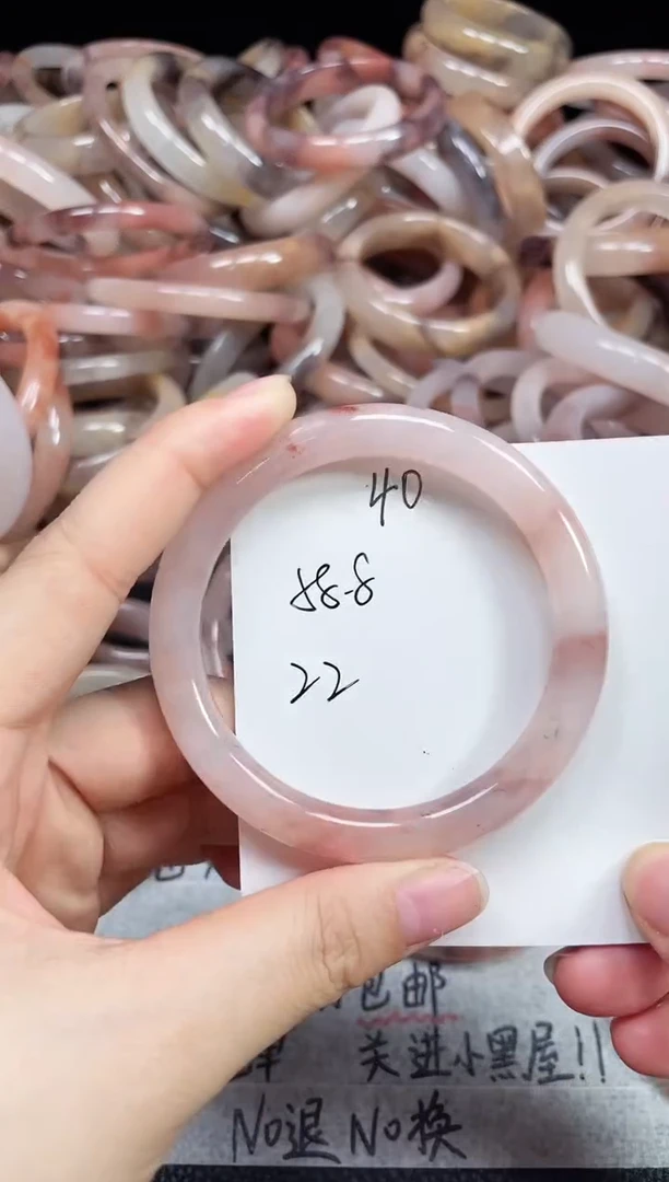 未镶嵌手镯石英质玉40