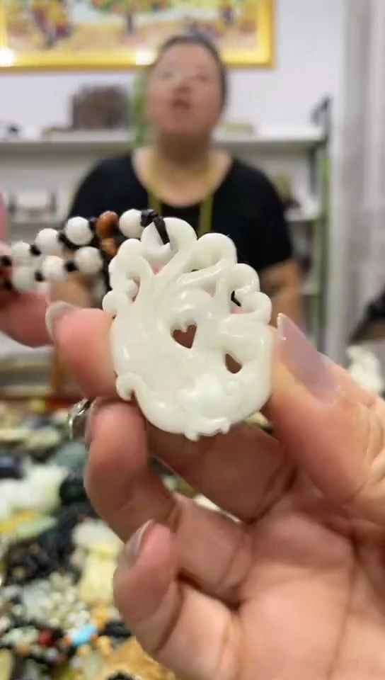 岫玉未镶嵌挂件