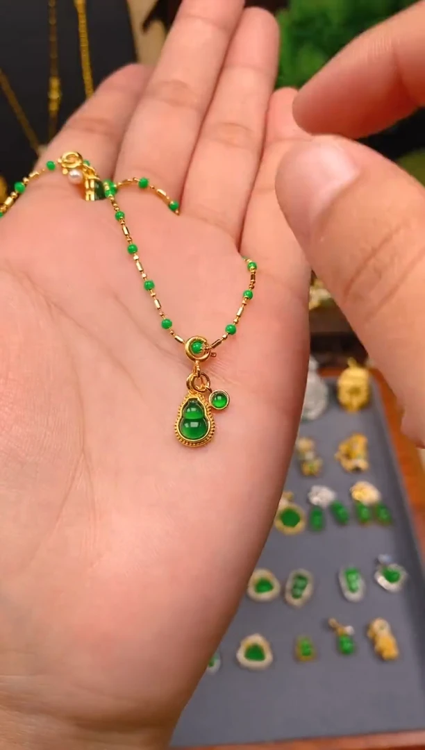 【闪购商品】翡翠吊坠(不含链)银S925镶嵌蛋面葫芦万能扣