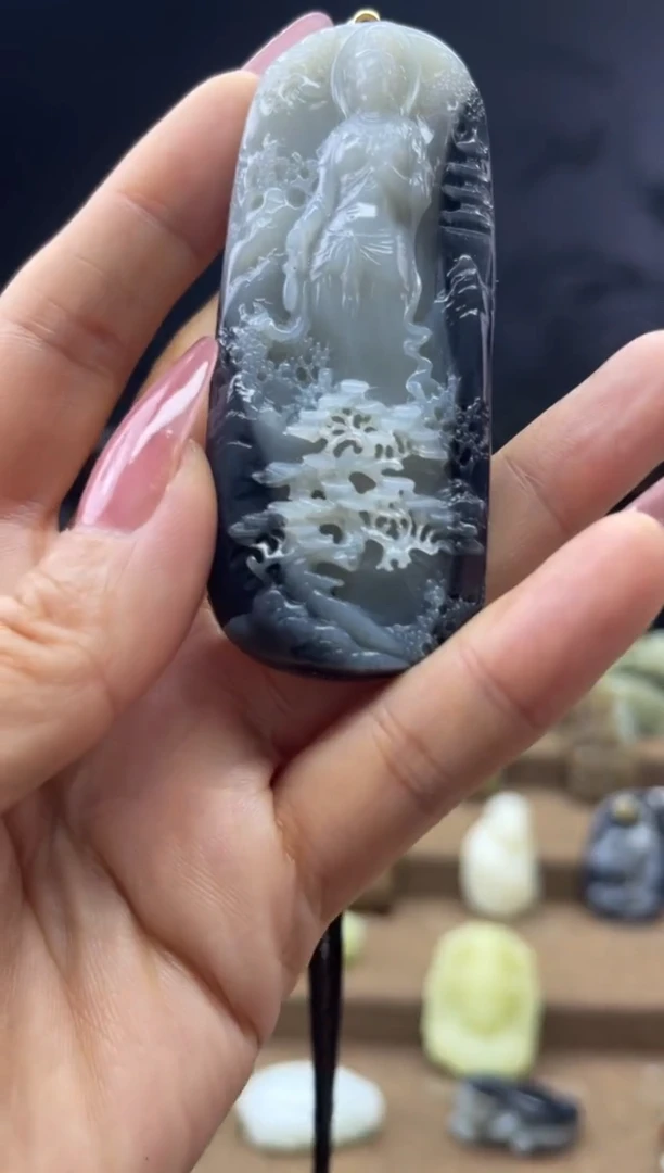 颈饰未镶嵌和田玉1