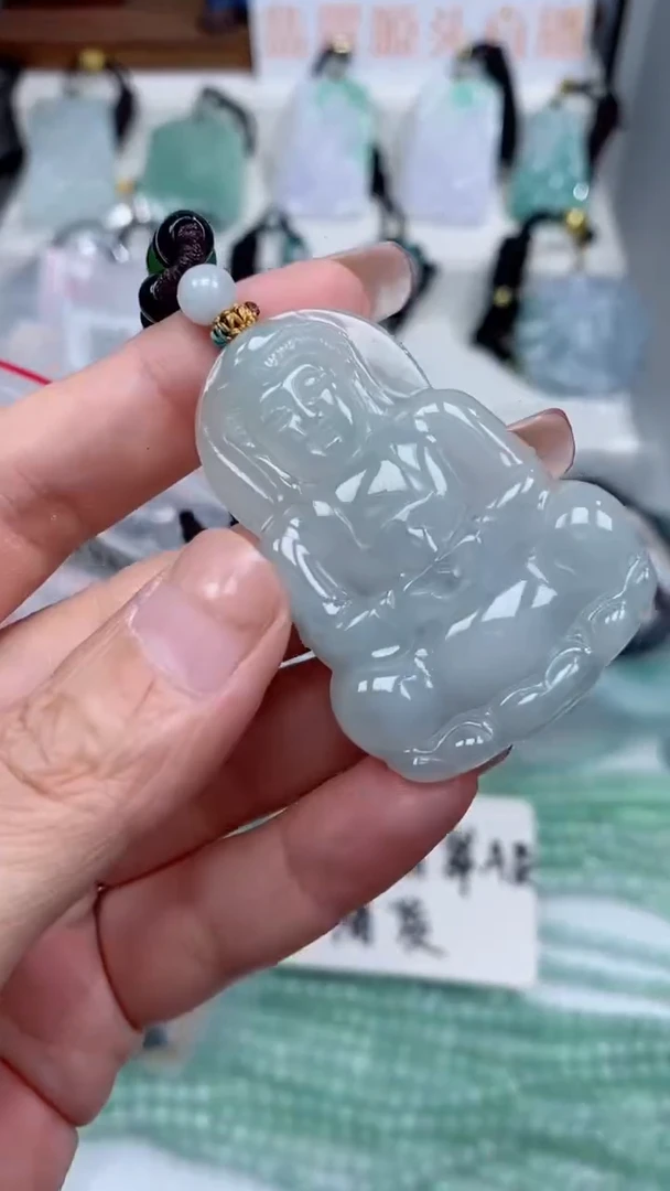 颈饰未镶嵌翡翠吊坠