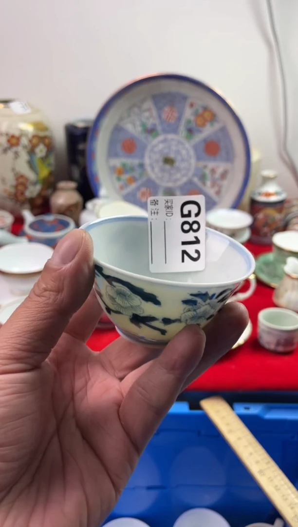 瓷片小****汪77777777777  G812