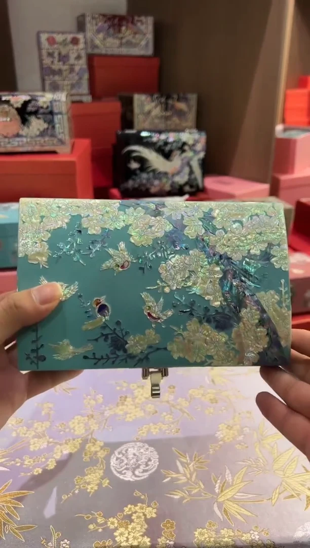 鱼锁绒布底微瑕·弘贝雅螺钿漆器文化馆