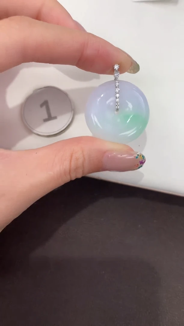 颈饰18K金镶嵌翡翠天然缅甸A货翡翠