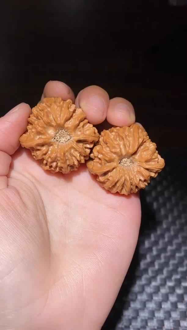 把件文玩核桃微修打底龙门涧39尺