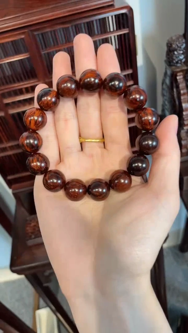 紫檀木类成套家具秦****瓦琴料手串1.5