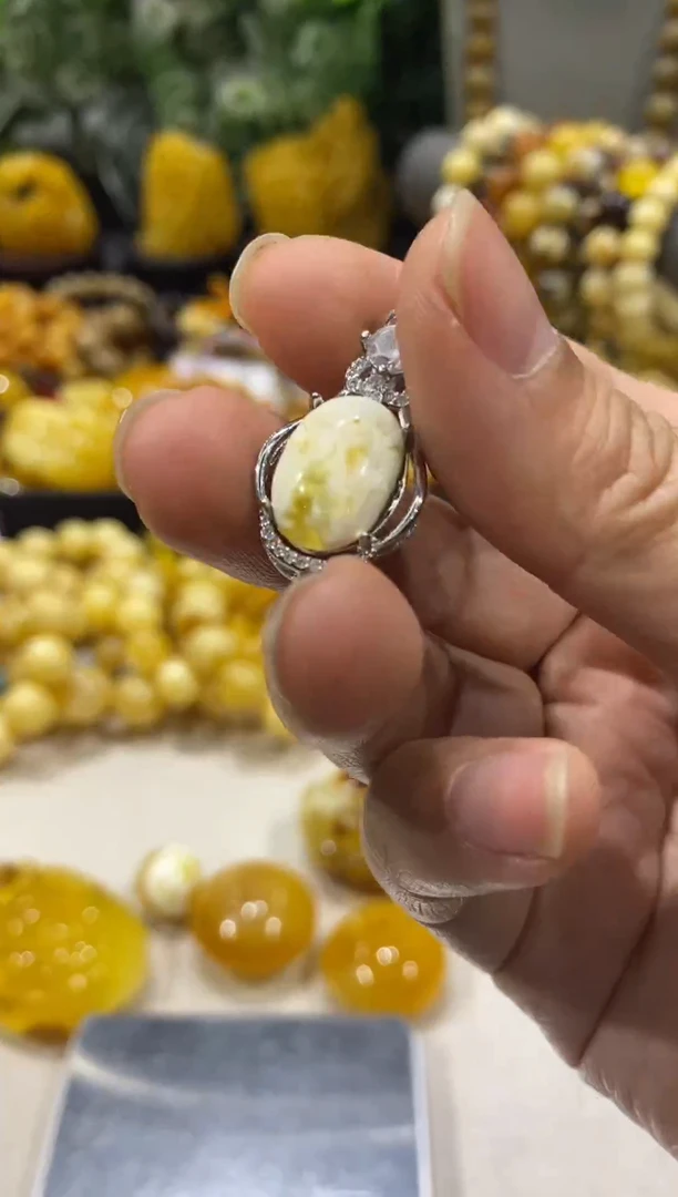 【闪购商品】琥珀吊坠(不含链)未镶嵌吊坠