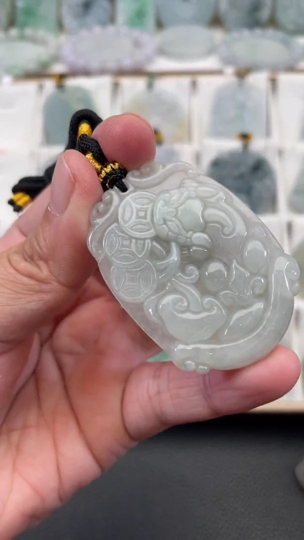 颈饰未镶嵌翡翠天然缅甸翡翠A货93