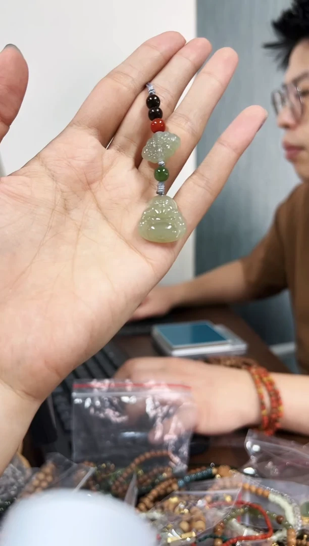 和田玉未镶嵌手机链佛公手机链