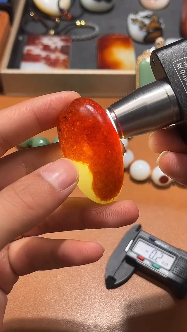 未镶嵌和田玉把件龙***。和田玉