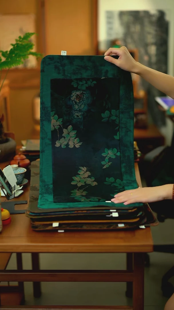 大冰咖绿加小暗夜