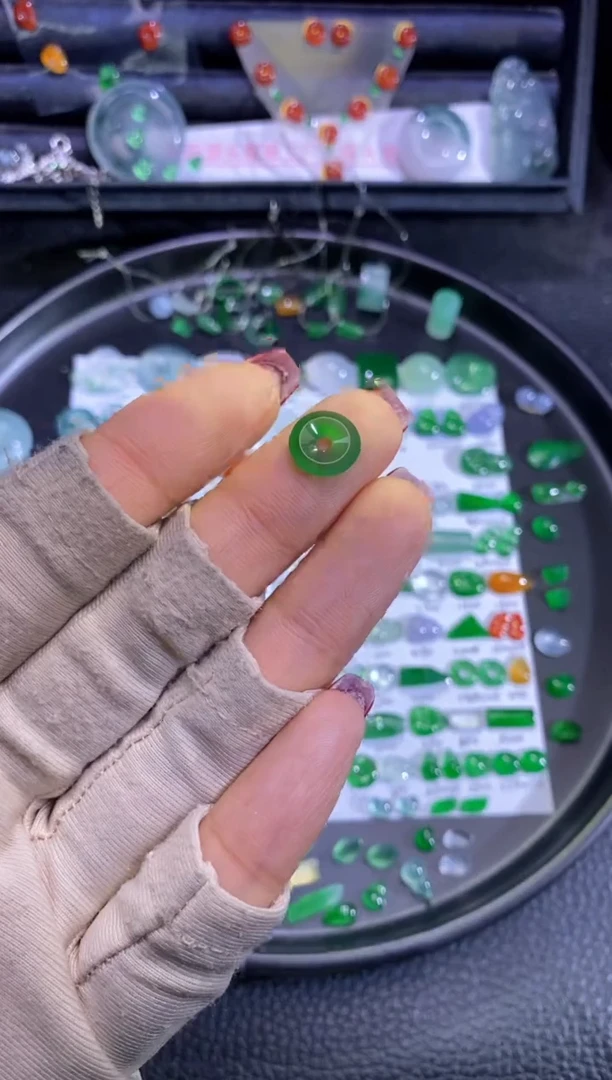 未镶嵌挂件翡翠圈