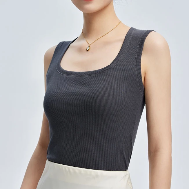 【Miss Chen】天鹅颈胸垫无痕背心 A6157