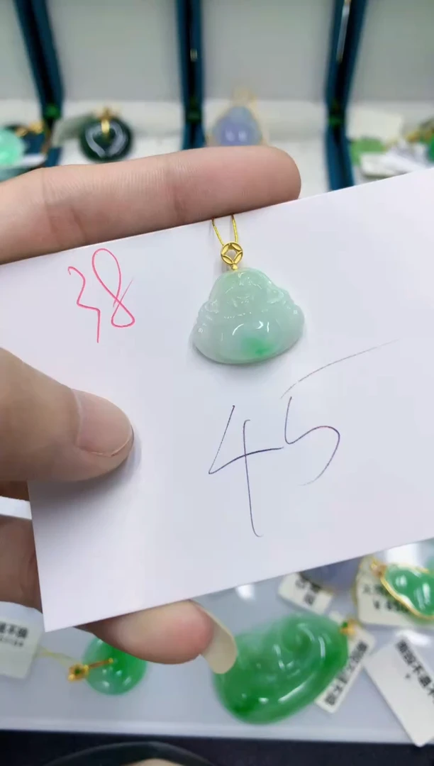 翡翠未镶嵌颈饰1111111