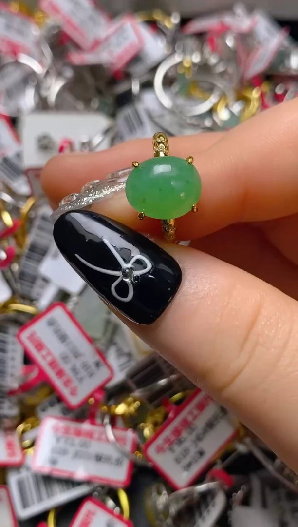 银S925镶嵌戒指翡翠百内无证书