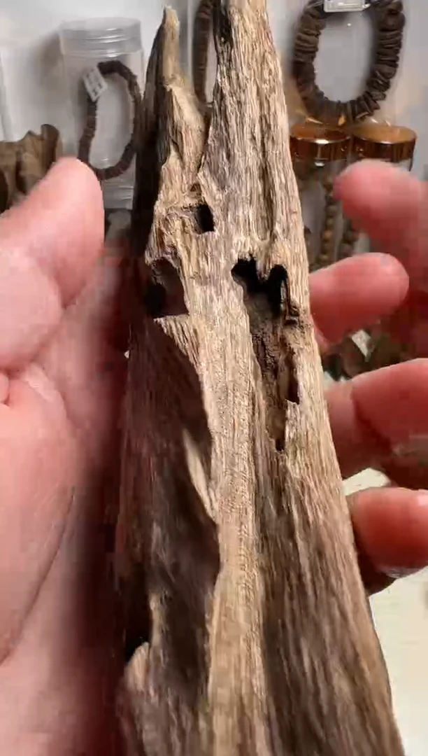 沉香沉香碎屑柬埔寨金边虫漏69克