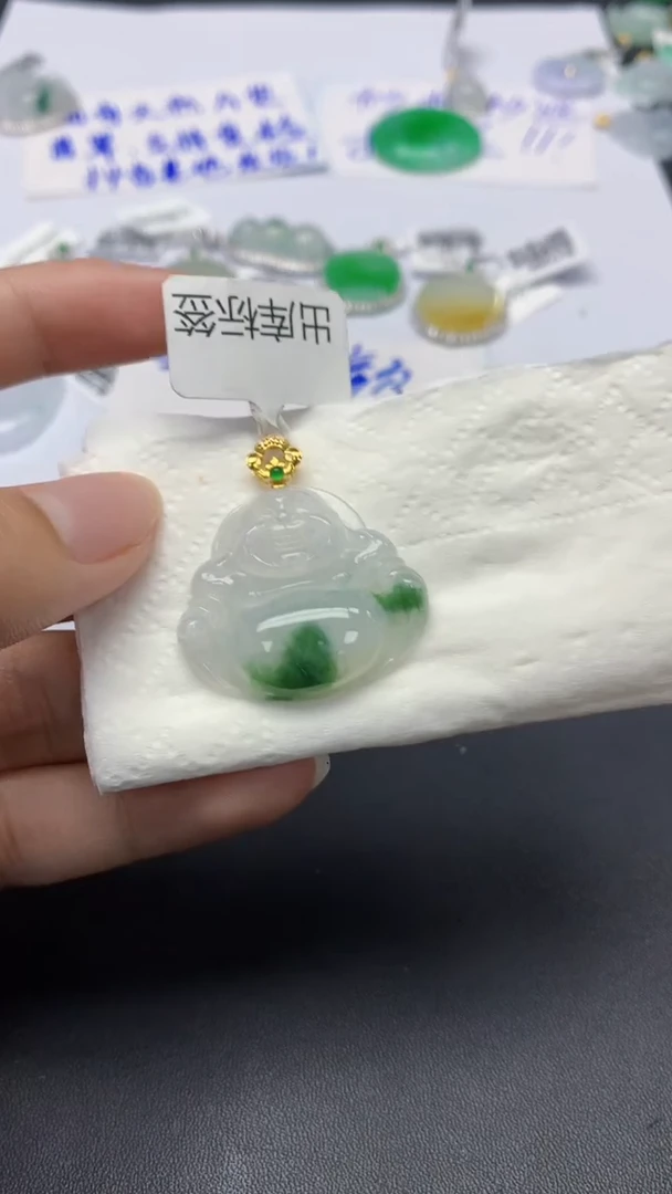 翡翠18K金镶嵌颈饰天然缅甸a货翡翠