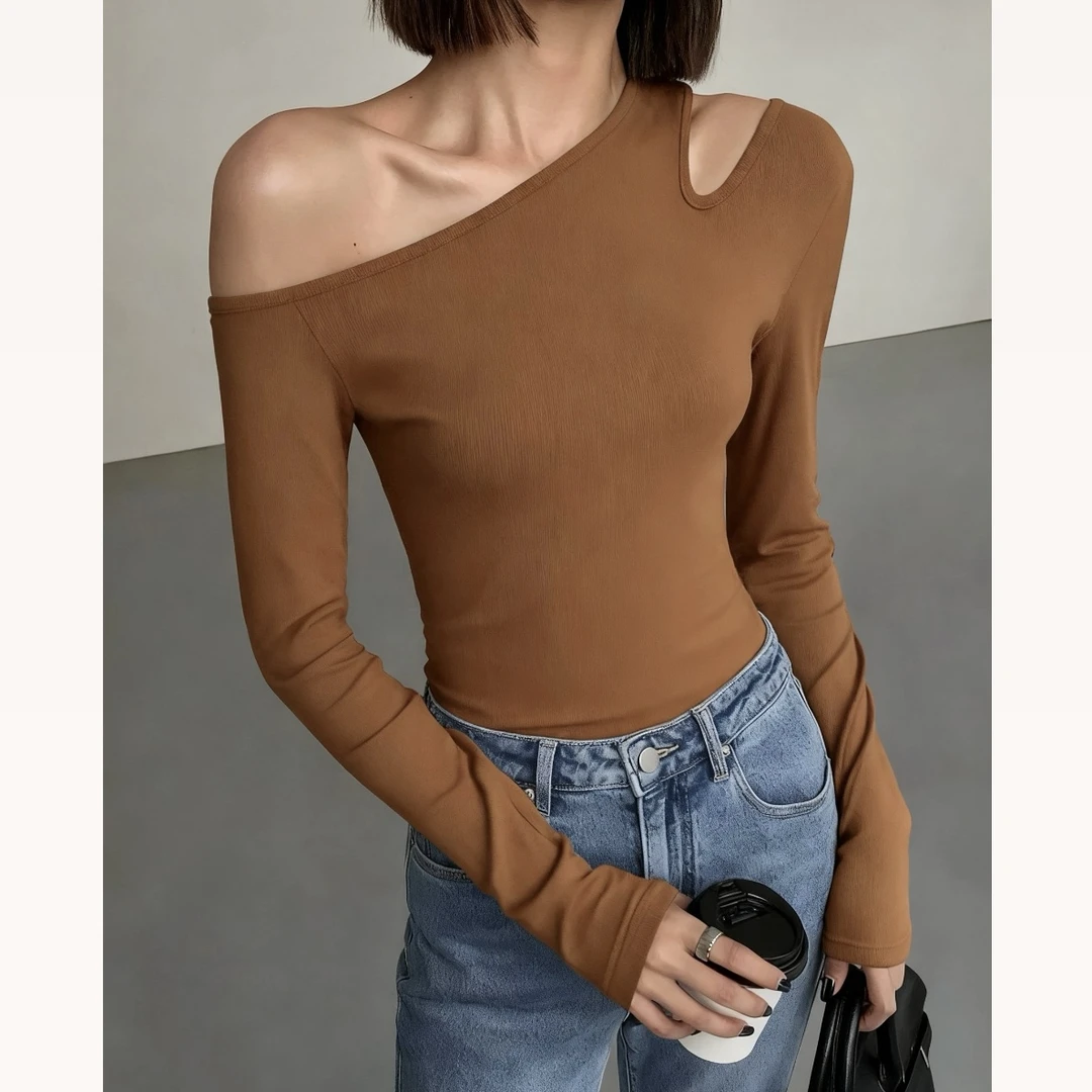 多多W00406设计感上衣女内搭不规则小众打底衫性感洋气锁骨镂空