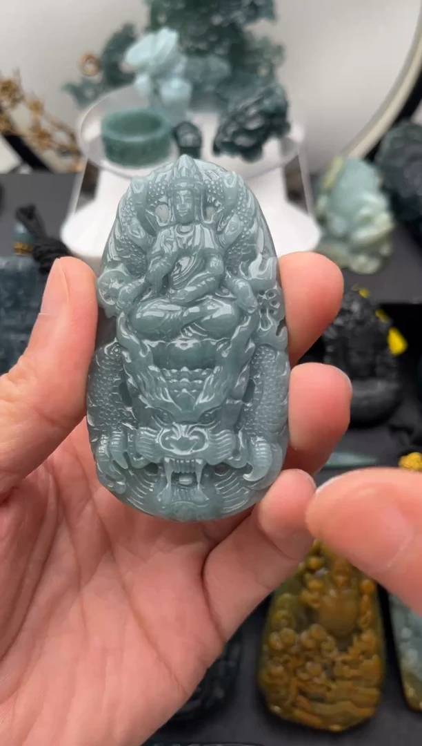 颈饰未镶嵌翡翠千手