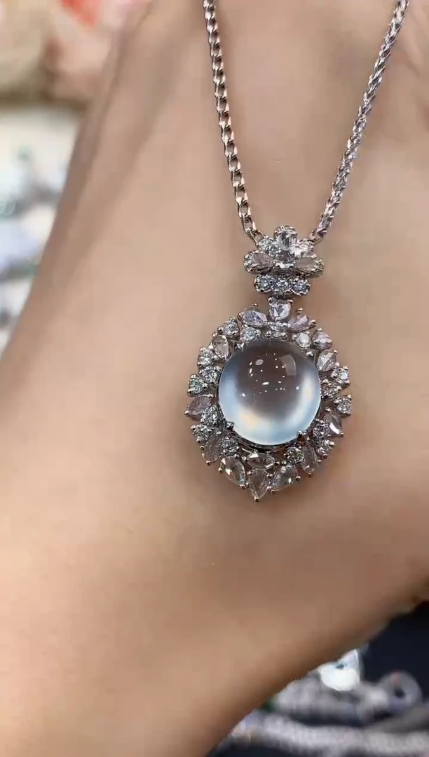 吊坠(不含链)18K金镶嵌翡翠B236