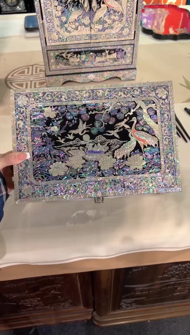 【闪购商品】鱼锁绒布底弘贝雅螺钿漆器文化馆