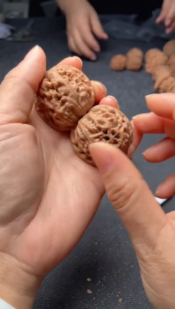 把件文玩核桃w218  凤凰台39尺