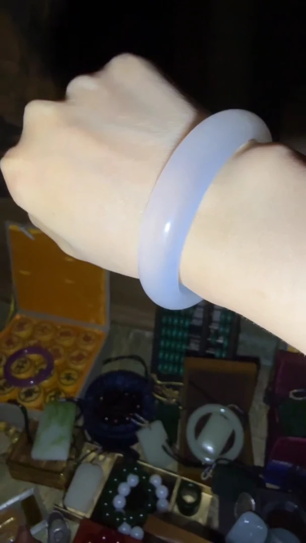 和田玉手镯未镶嵌闪购高端商品链接月光白