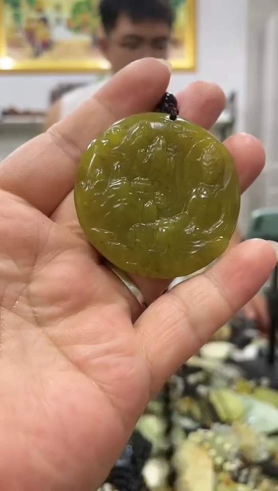 岫玉未镶嵌挂件