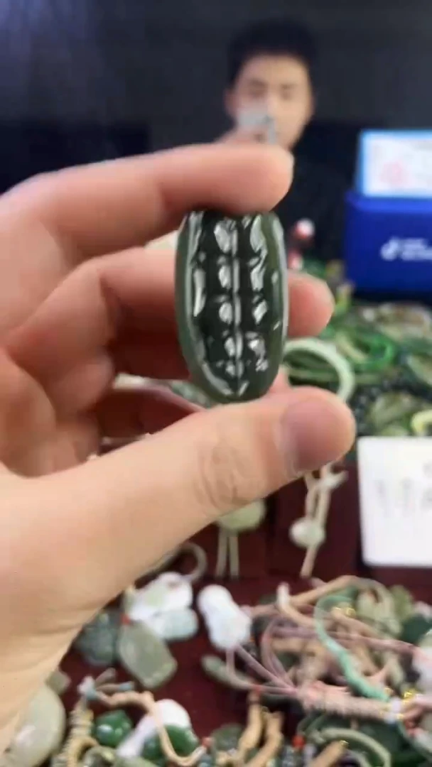 颈饰未镶嵌和田玉多样性发货