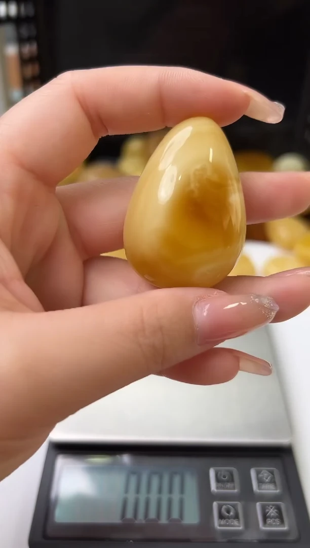 未镶嵌蜜蜡裸石琥珀蜜蜡吊坠