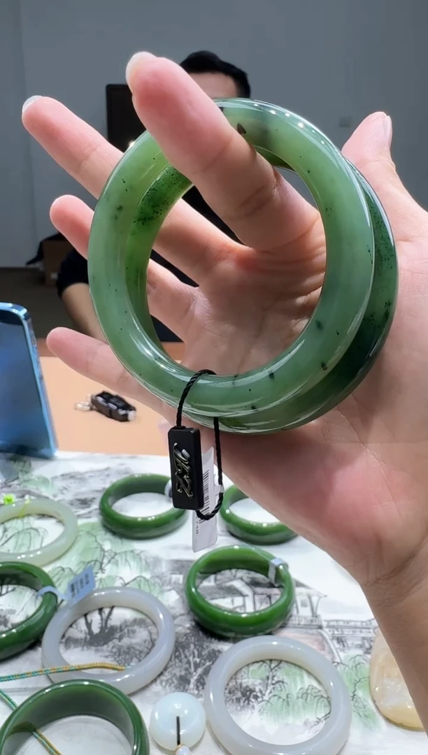 未镶嵌手镯和田玉【瑞睿珠宝】和田玉 （多样性发货）