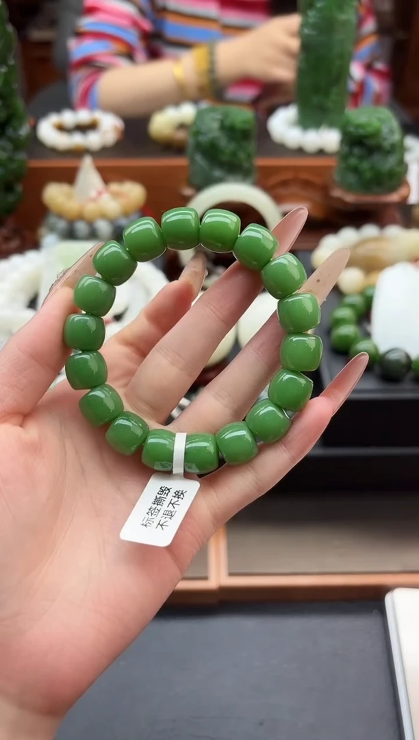 未镶嵌手串和田玉董小姐推荐 多样性发货 拍一发一byfq12