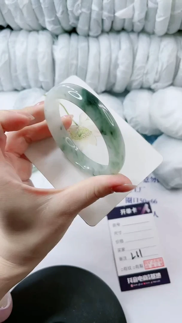 【闪购商品】石英质玉手镯未镶嵌多样性发货L11