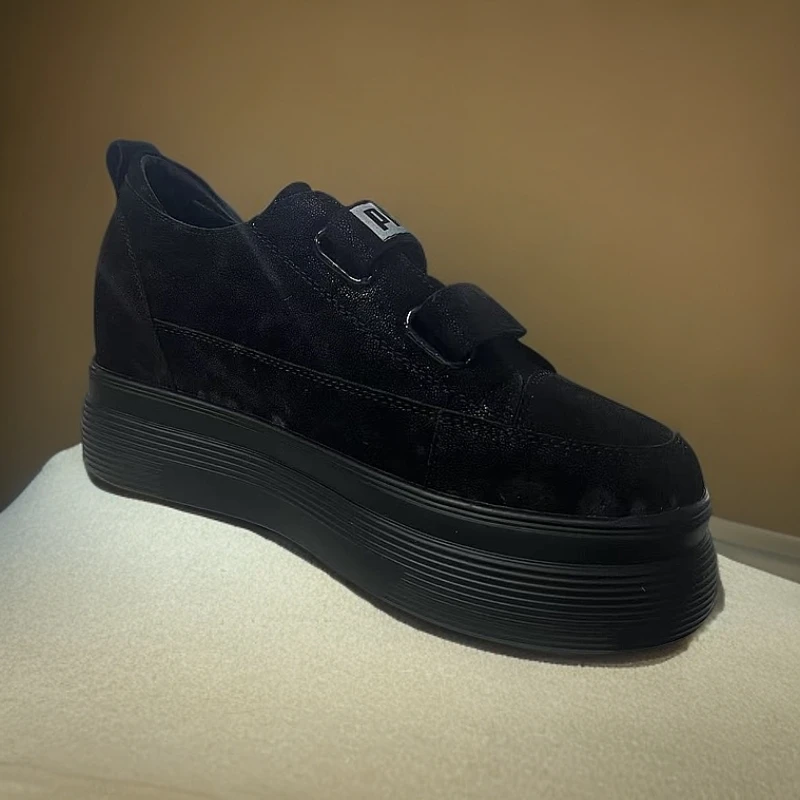 秋冬新款女生休闲百搭小白鞋板鞋A113