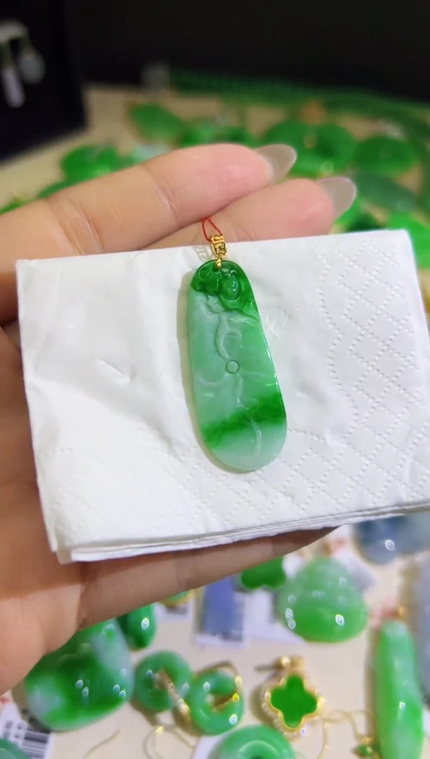 【闪购商品】翡翠颈饰18K金镶嵌Q缅料A货翡翠/支持复检/一件