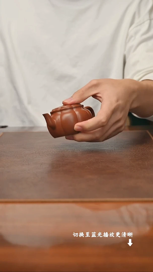 茶壶紫砂y*张海燕-筋纹宫灯 朱泥-115cc-内推