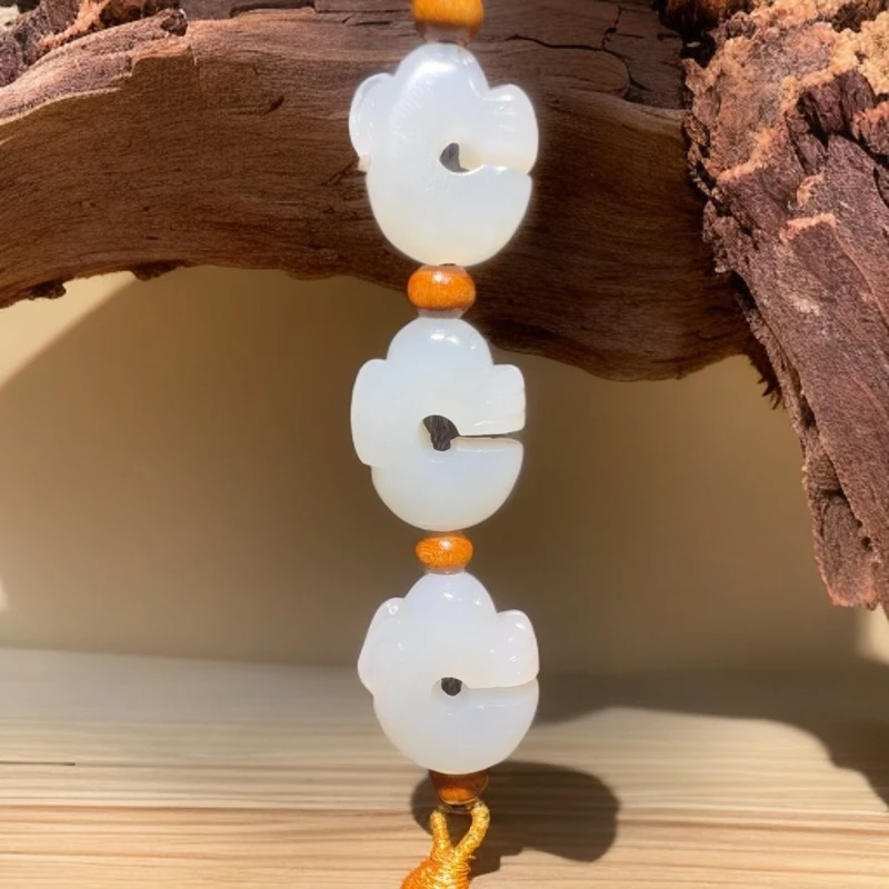 和田玉未镶嵌车挂