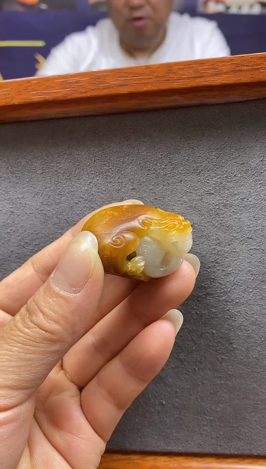 和田玉未镶嵌吊坠(不含链)精品和田玉雕刻貔貅