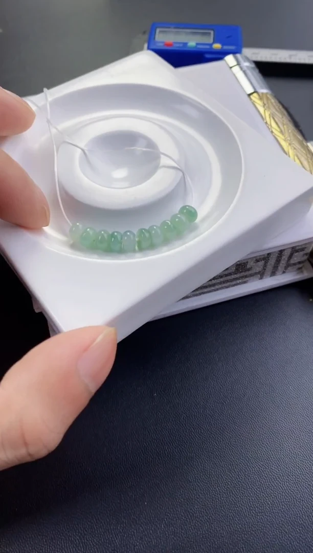 翡翠散珠2天然A货翡翠散珠