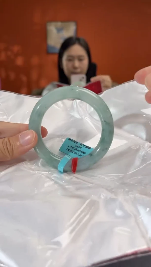 未镶嵌手镯翡翠i****-1   50.1