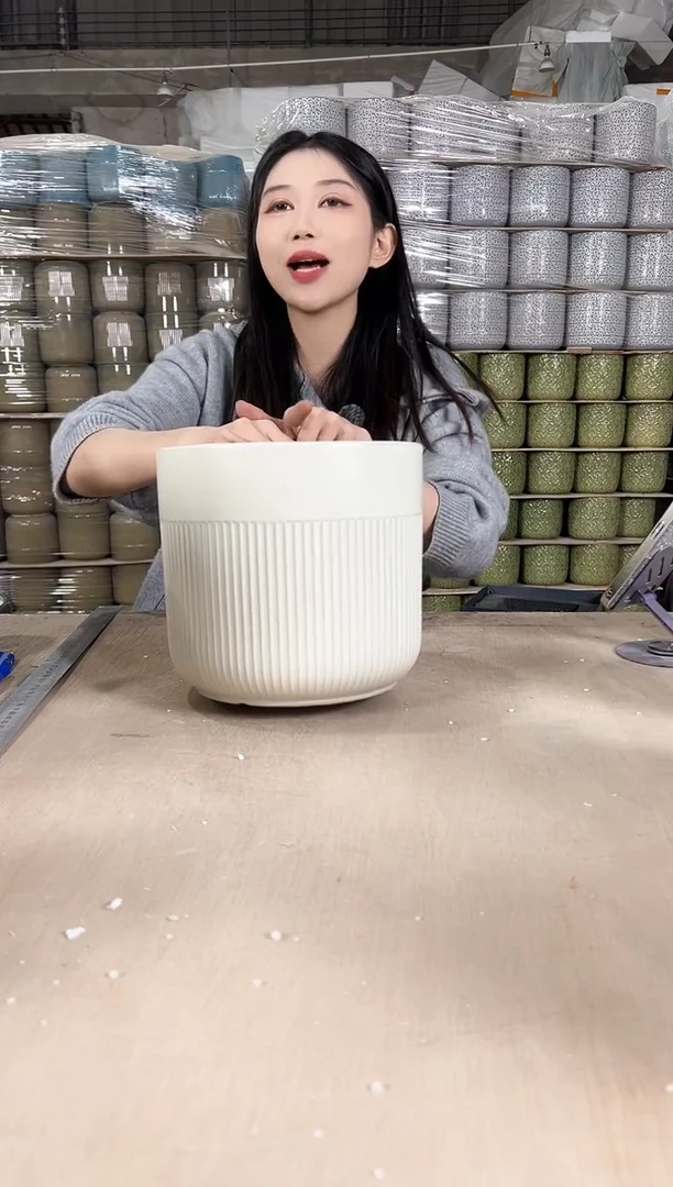 【闪购商品】陶瓷半条纹米黄大号22x20