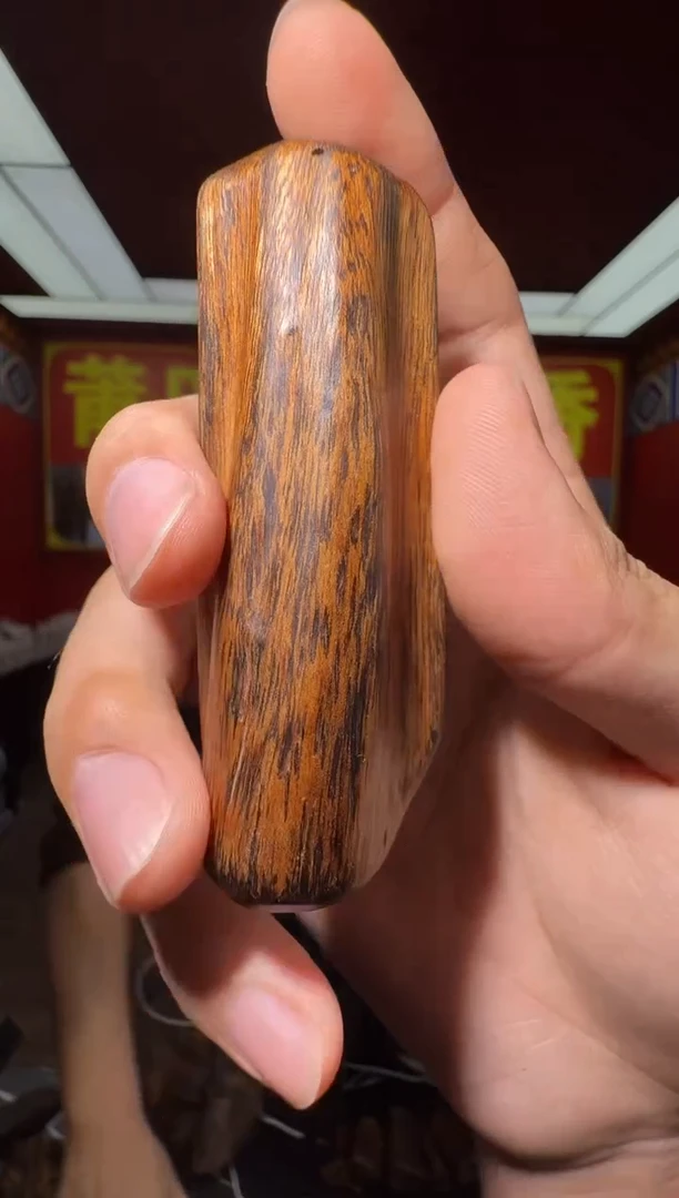 沉香吊坠z31红土棋伽罗多样性发一