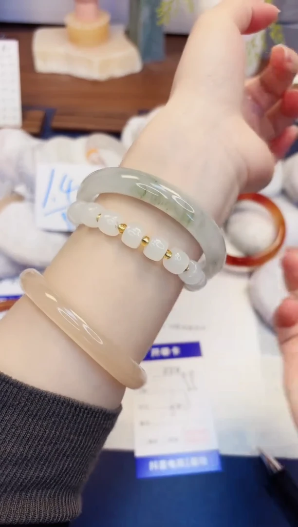 【闪购商品】石英质玉手镯未镶嵌229-天山翠-圈口62