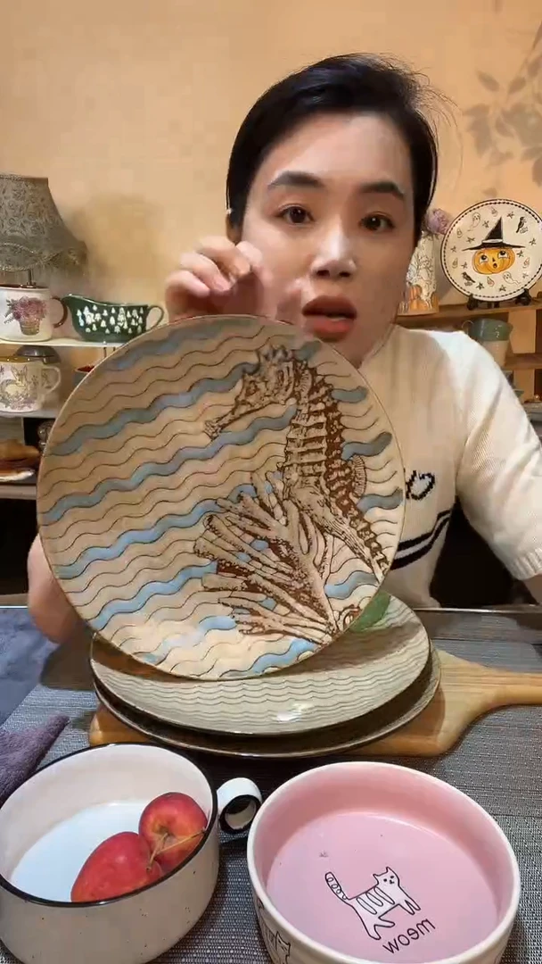 瓷片10.5英寸海马盘 微瑕介意勿拍