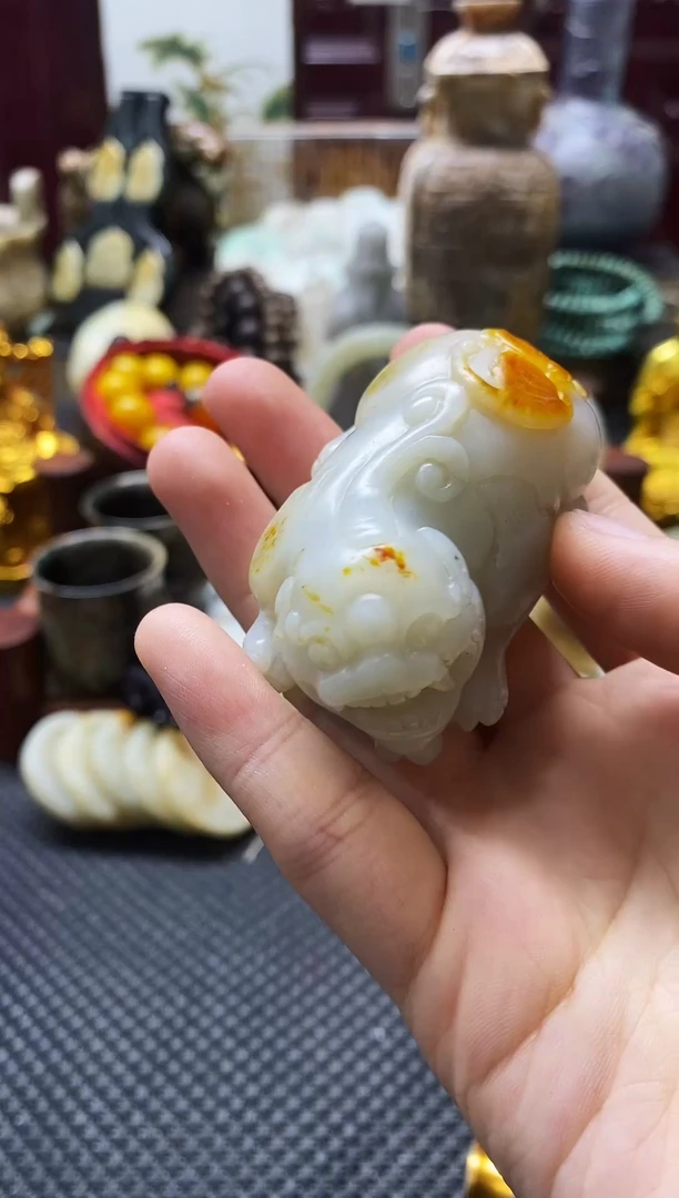 未镶嵌和田玉挂件貔貅