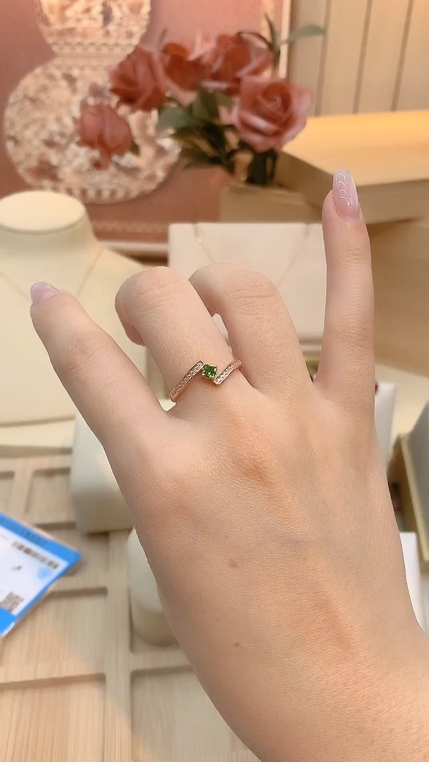 银S925镶嵌透辉石戒指透辉石