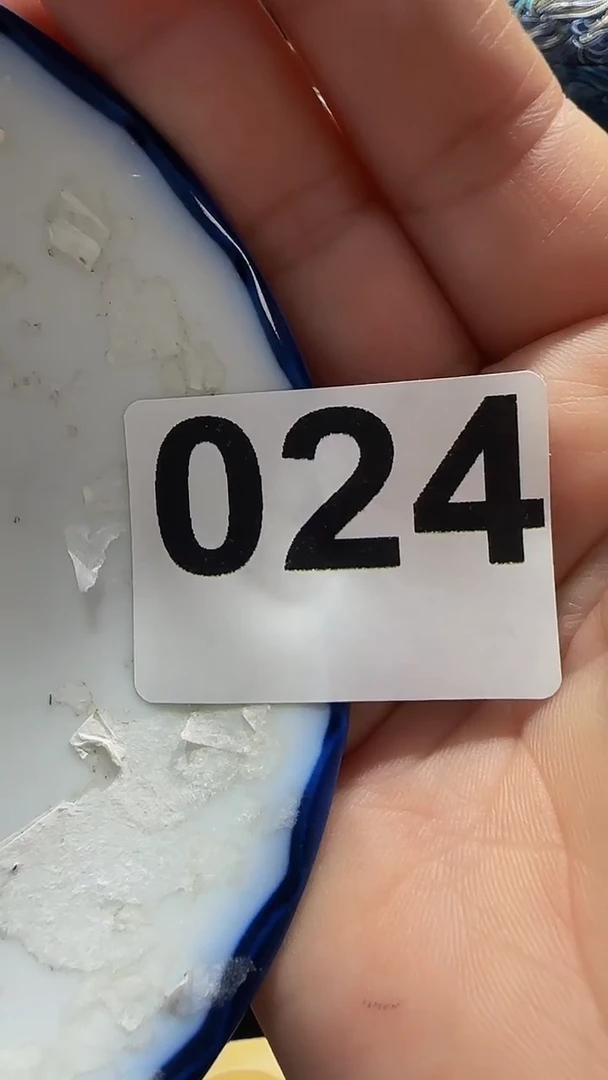 瓷片吴*昭精美瓷片啦啦啦啦