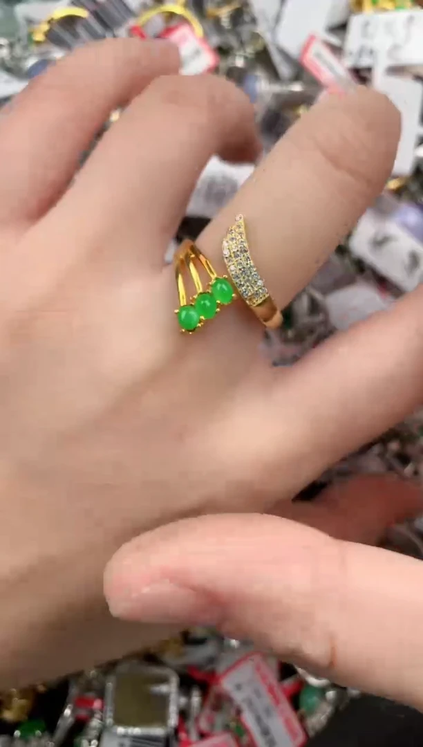 银S925镶嵌戒指翡翠222           7